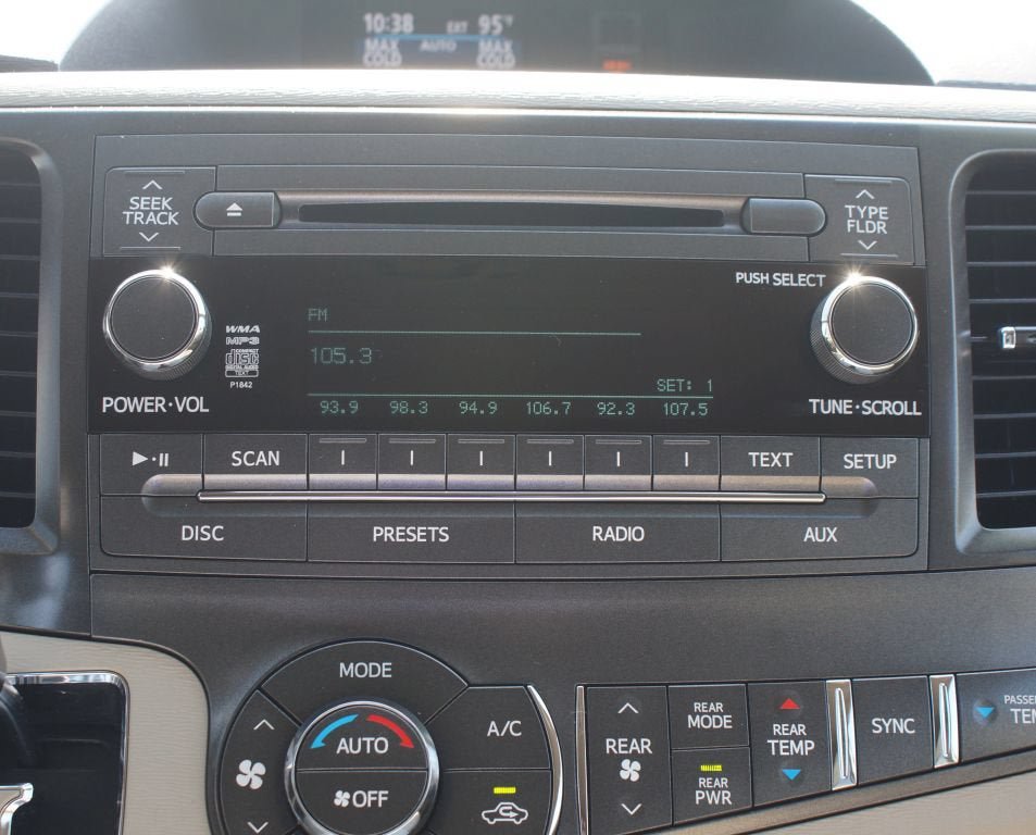 Used 2014 Toyota Sienna LE FWD image 9