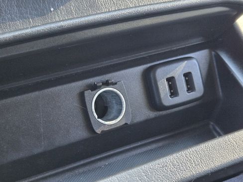 Used 2017 GMC Yukon Denali w/ Open Road Package image 18