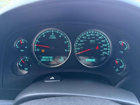 Used 2011 GMC Yukon Denali AWD/4WD image 15