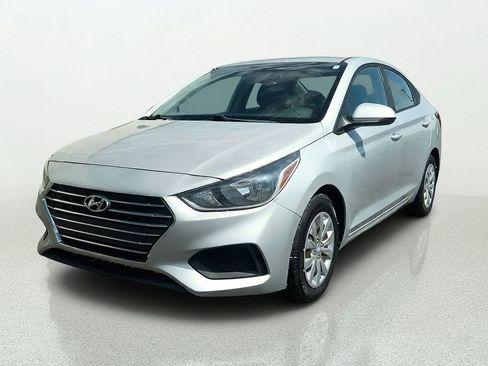 Used 2020 Hyundai Accent SE FWD image 3