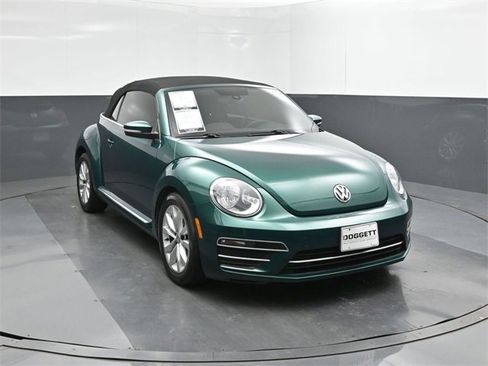 Used 2017 Volkswagen Beetle 1.8T Classic image 22