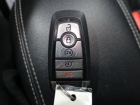 Used 2024 Ford Escape Platinum AWD/4WD image 24