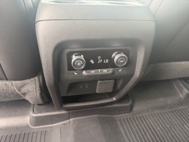 Used 2025 Buick Enclave Avenir w/ Super Cruise Package AWD/4WD image 31