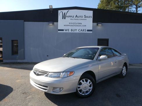 Used 2000 Toyota Solara SE image 2