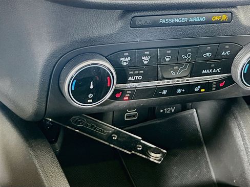 Used 2024 Ford Escape ST-Line image 19