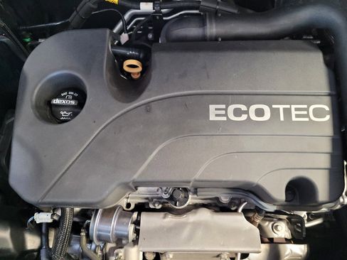 Used 2020 Chevrolet Equinox LS FWD image 30