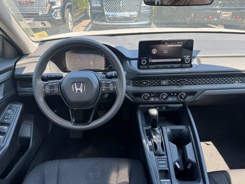 Used 2023 Honda Accord LX image 13