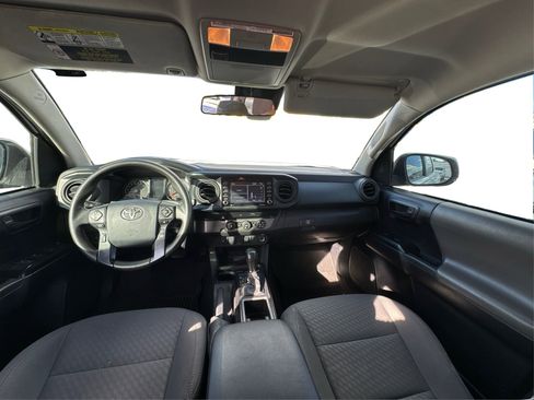 Used 2020 Toyota Tacoma SR image 27