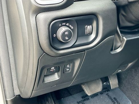 Used 2025 RAM 1500 Big Horn RWD image 10