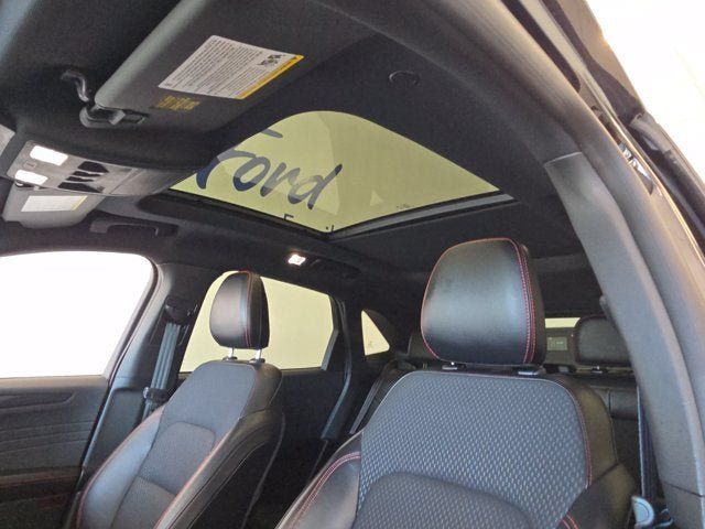 Used 2024 Ford Escape ST-Line w/ Tech Pack #1 AWD/4WD image 23