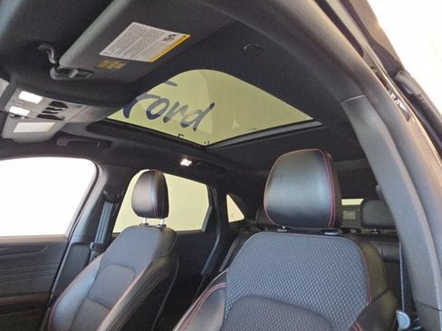 Used 2024 Ford Escape ST-Line w/ Tech Pack #1 AWD/4WD image 23