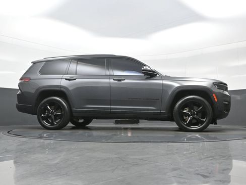 Used 2022 Jeep Grand Cherokee L Limited w/ Luxury Tech Group II AWD/4WD image 36