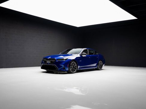 Used 2025 BMW M5 image 84