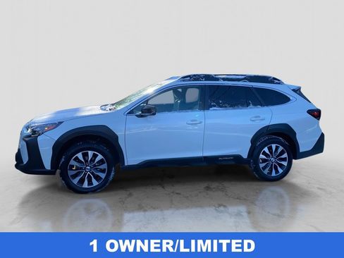 Used 2023 Subaru Outback Limited image 2