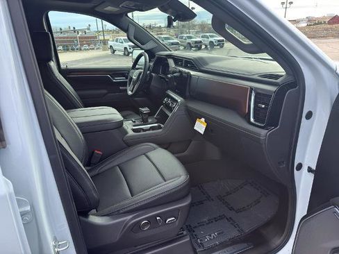 New 2026 GMC Sierra 1500 Denali w/ Denali Reserve Package image 10