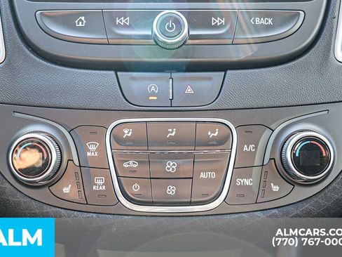 Used 2024 Chevrolet Malibu LT image 40