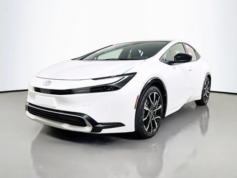 New 2026 Toyota Prius Plug-In Hybrid FWD image 7
