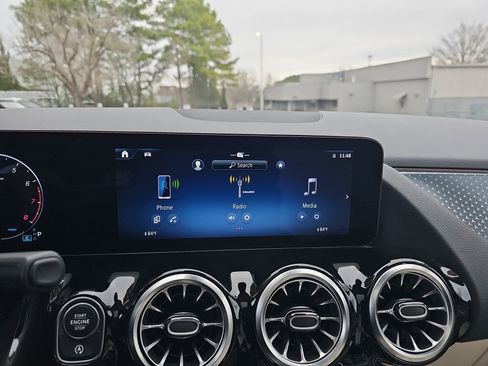 Certified 2025 Mercedes-Benz GLA 250 4MATIC image 24