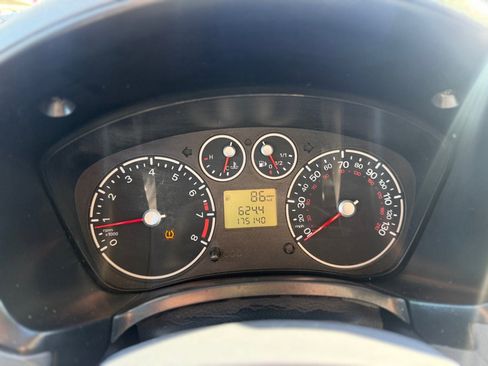 Used 2013 Ford Transit Connect XLT image 15