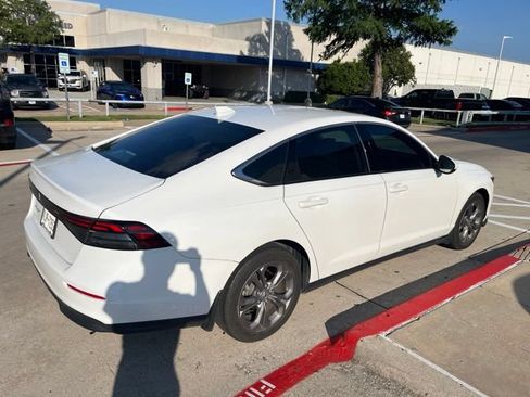 Used 2024 Honda Accord EX image 4