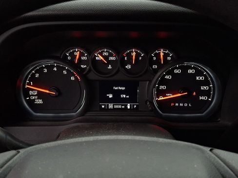 Used 2022 Chevrolet Silverado 1500 Custom Trail Boss w/ LPO, Dark Essentials Package image 18