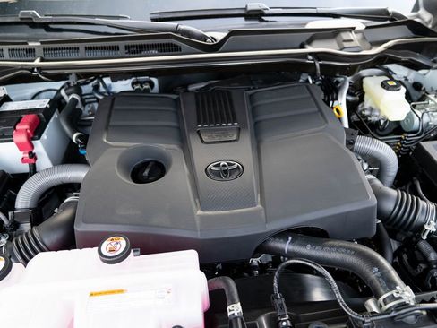 New 2026 Toyota Tundra SR5 AWD/4WD image 38