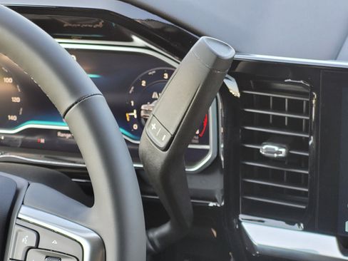 New 2025 Chevrolet Silverado 2500 LT w/ Texas Edition image 17