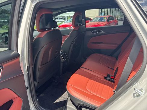 Used 2023 Kia Sportage SX FWD image 13