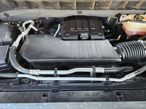 Used 2023 Chevrolet Silverado 1500 Custom image 32