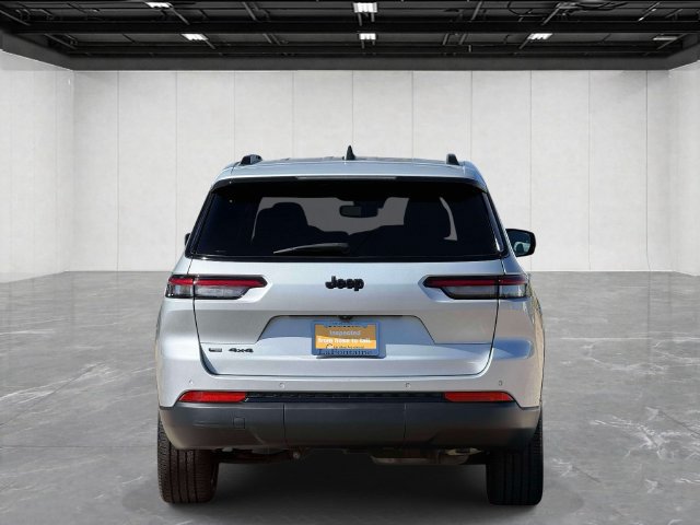 Used 2023 Jeep Grand Cherokee L Laredo AWD/4WD image 4