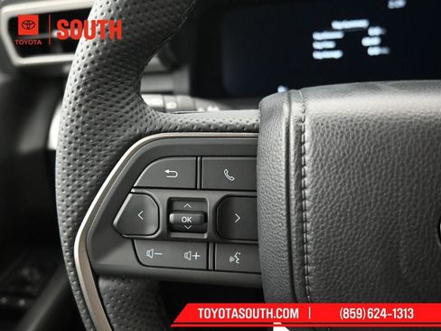 New 2026 Toyota Tacoma TRD Off-Road AWD/4WD image 18