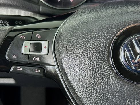 Used 2016 Volkswagen Passat 1.8T S image 13