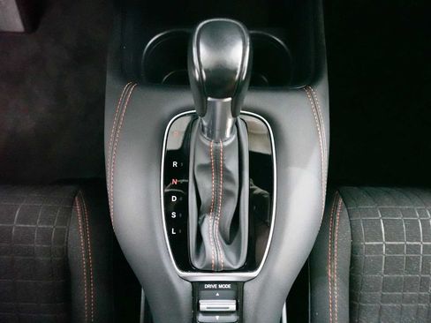 Certified 2024 Honda HR-V Sport image 22