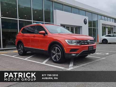 Used 2018 Volkswagen Tiguan SEL AWD/4WD image 1