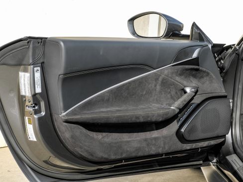 Used 2021 Ferrari Roma image 41