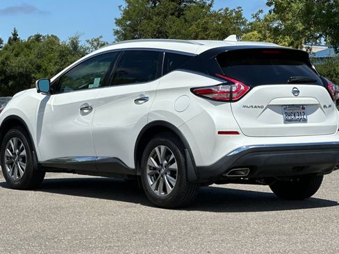 Used 2018 Nissan Murano SL w/ Moonroof Package AWD/4WD image 6