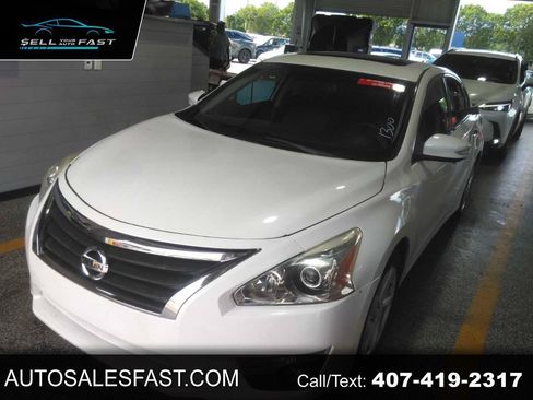 Used 2015 Nissan Altima 2.5 SL w/ Technology Package FWD image 1