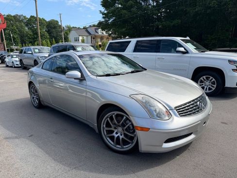 Used 2005 INFINITI G35 Coupe w/ (P01) Premium Pkg RWD image 3