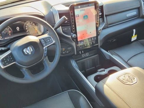 Used 2025 RAM 2500 Laramie image 32