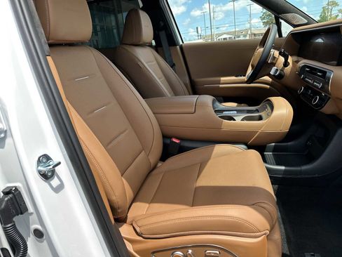 New 2026 Hyundai Palisade Calligraphy FWD image 26