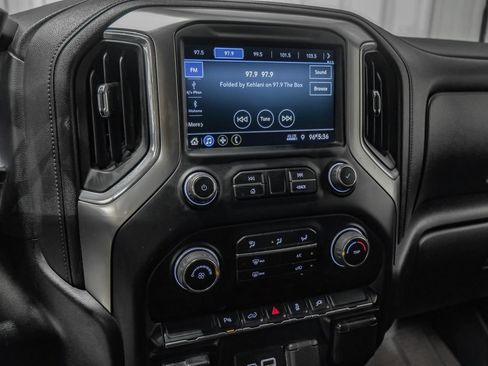 Used 2022 Chevrolet Silverado 2500 LT AWD/4WD image 23