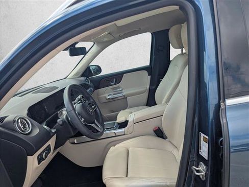Used 2023 Mercedes-Benz GLB 250 image 13