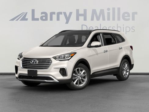 Used 2018 Hyundai Santa Fe SE FWD image 1