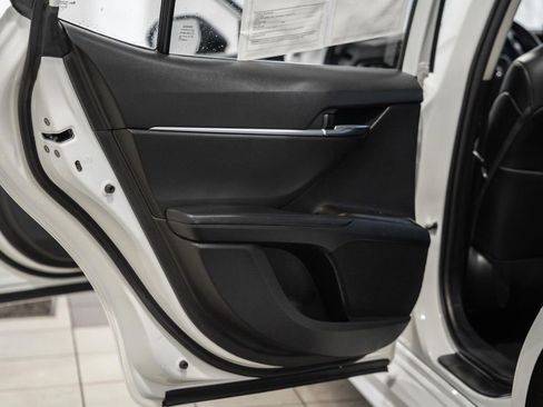 Used 2024 Toyota Camry SE image 31