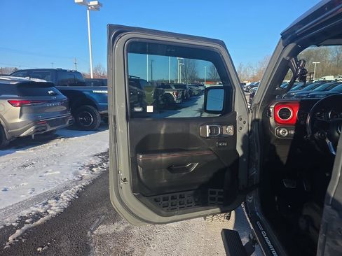 Used 2020 Jeep Gladiator Rubicon image 35