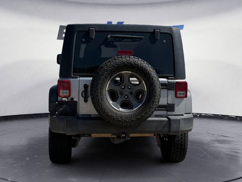 Used 2017 Jeep Wrangler Unlimited Sport AWD/4WD image 4