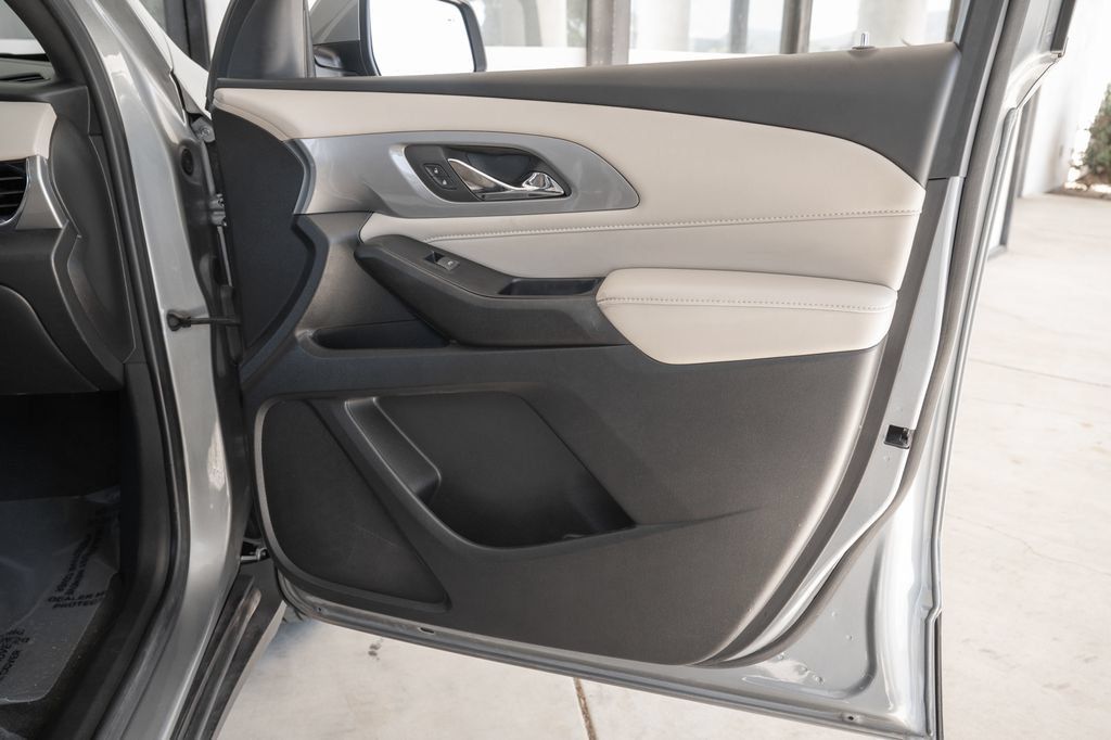 Used 2023 Chevrolet Traverse LS w/ Safety Package FWD image 38