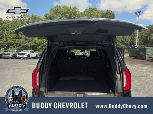 Used 2023 GMC Yukon XL Denali AWD/4WD image 35