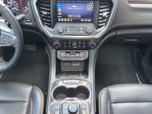 Used 2023 GMC Acadia AT4 w/ Technology Package AWD/4WD image 8