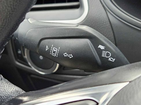 Used 2024 Ford Edge SEL image 18